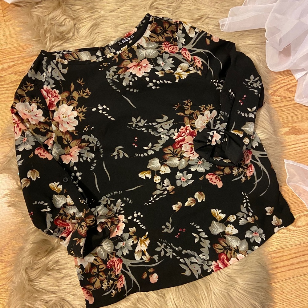 Cropped Floral Blouse